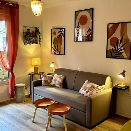 شقة 093 - Zen -2 Pers-parking - Proche Du Centre *